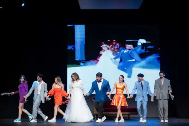 SEVGİLİLER GÜNÜNDE “ÇİFT TERAPİSİ”NİN BİLETLERİ TÜKENDİ