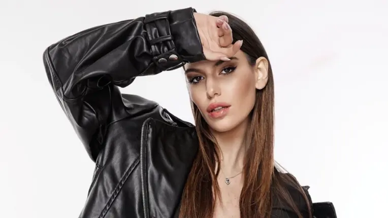 DİLARA KIRMIT EMANETLE İLK ADIM