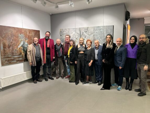 İranlı ressam soyut galeri Çankaya’da kişisel sergi düzenledi