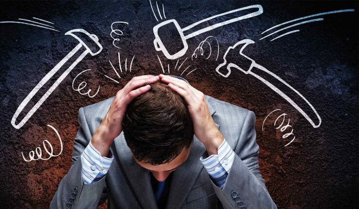 Ebru Öztürk yazdı; ÖZ ELEŞTRİ