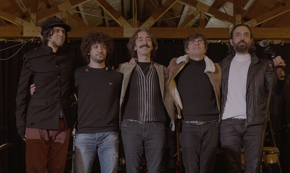 FLÖRT Barış Manço şarkıları ile 2000’den fazla seyircisiyle Müze Gazhane’de performans sergiledi.