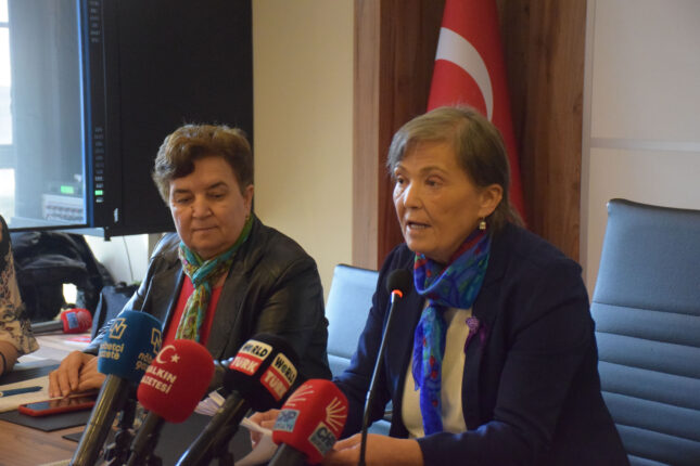 CHP BURSA İL KADIN KOLLARI BAŞKANI OKUMUŞ: MEDENİ KANUN İÇİN ‘SİL BAŞTAN’ DİYENLERİ SİYASETTEN SİLECEĞİZ!