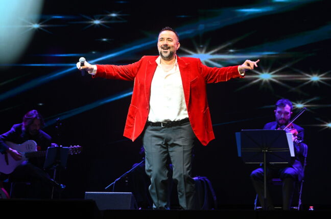 ATA DEMİRER  ANKARA SEYİRCİSİNİ COŞTURDU