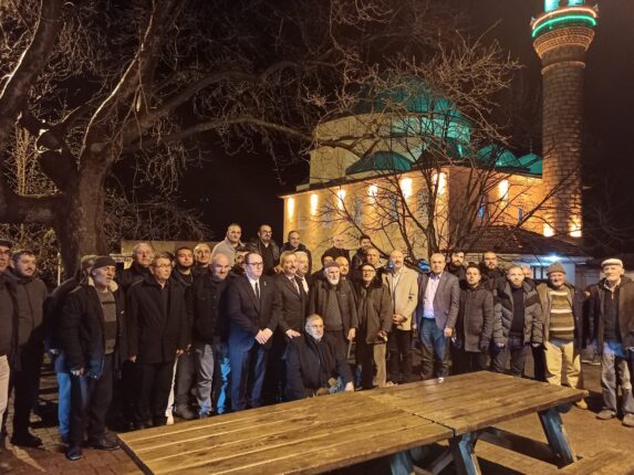 İYİ Parti Ailesi Gemlik Fevziye Köyü İftarında Buluştu! “İlçe İYİ Politikalarla Ayağa Kalkacak!”