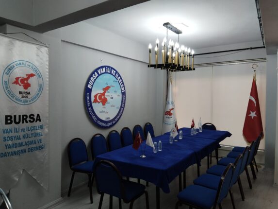 Bursa’daki Vanlılardan Her İlçeye Bir Şube!