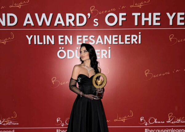 Cansenem kaplan güzelliğiyle dikkat çekti