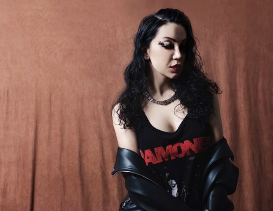 Rock Müziği’nin İddialı İsmi  Pınar Azizoğlu Şarkılarını Akıllara Kazımakta Kararlı !