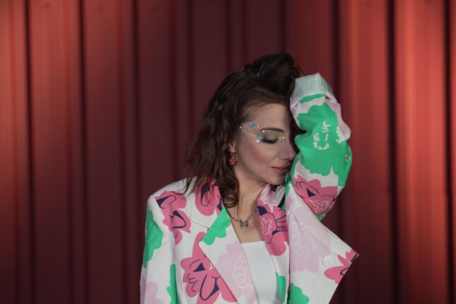 Müge Ökten’in “Tekim Ben Tekim” Fenomen Olmaya Hazır