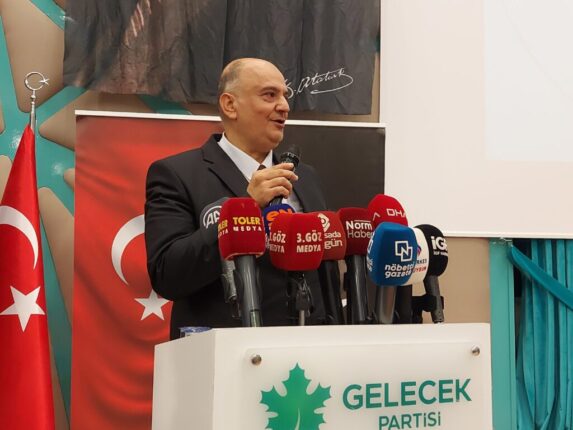 CHP’ye 750 Gelecek Partisi Üyesi’nin Geçtiği Haberleri Gerçekleri Yansıtmamaktadır!