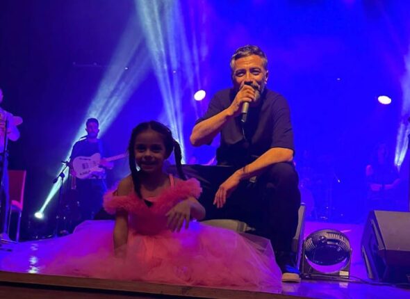 RESUL DİNDAR KONSERİNDE İZDİHAM…