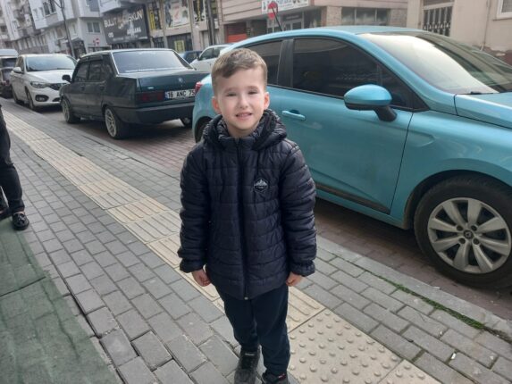 Mahallemizde Oynayacak Parklarımız Olsun!