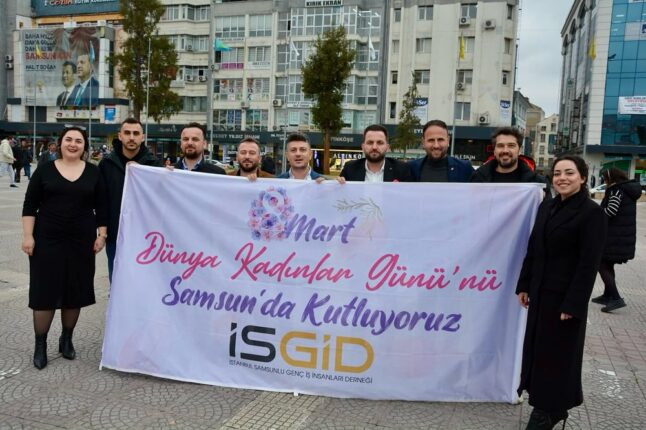 İsgid 8 Mart Dünya Kadınlar Gününde, Samsun’da 1000 Adet Karanfil Dağıttı…