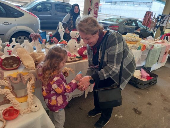 İhsaniye’de Esen Rüzgar!