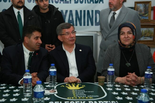 Davutoğlu’ndan hükümete Bursa’dan eleştiri!