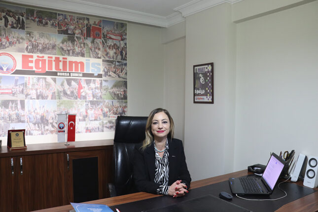 TOY; “GENÇ ZİHİNLER GERİCİLİĞE TESLİM EDİLEMEZ”