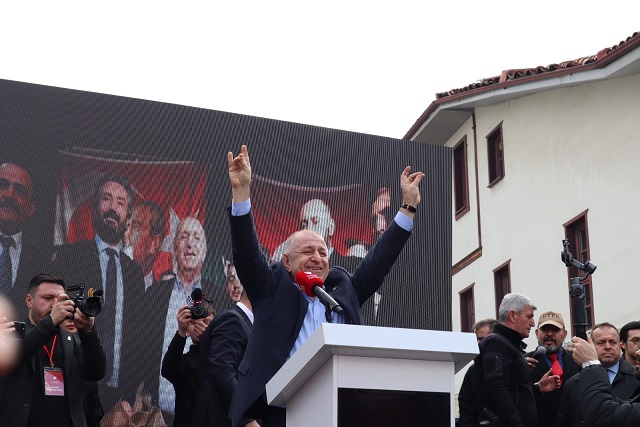 ZAFER PARTİSİ ESKİŞEHİR MİTİNGİ
