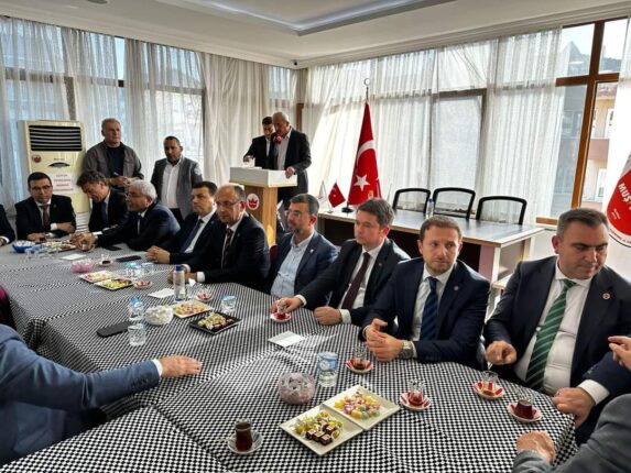 BURSA MUŞ İLDER KÜLTÜR EVİNDE GÖRKEMLİ BAYRAMLAŞMA