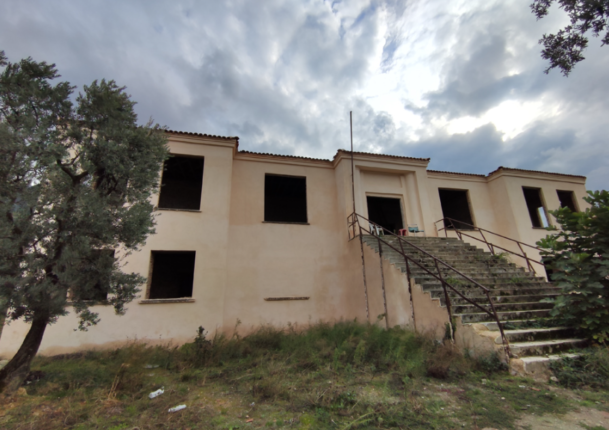 Orhangazi’de Taş Mektebe  Kim Sahip Çıkacak ?