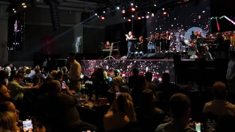 TITANIC DELUXE GOLF BELEK’DE BAYRAMDA YILDIZ GEÇİDİ