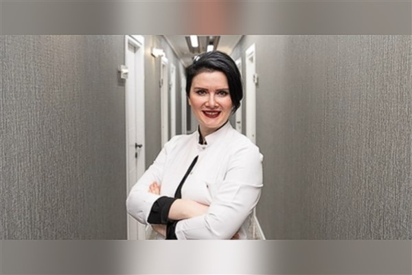 Uzm. Dr. Hande Ulusal’dan ameliyatsız gençleşmenin ipuçları