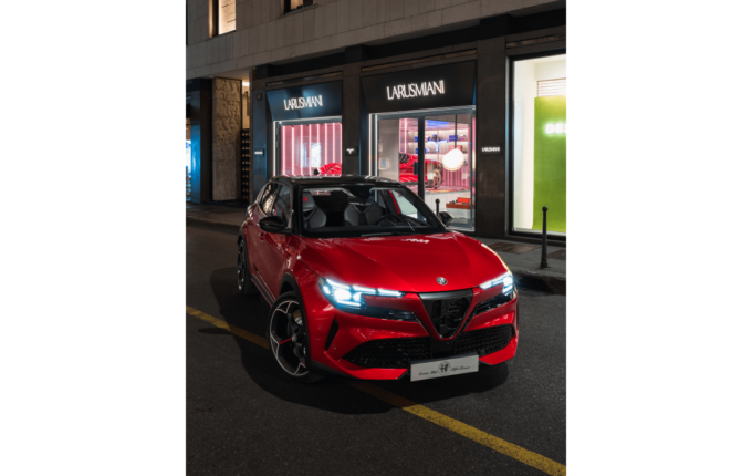 Alfa Romeo Junior Milano Tasarım Haftasında Sergileniyor