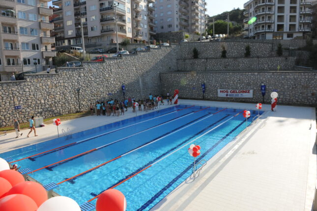 Bülent Erden; Vicdanları sızlatan bu büyük acziyet karşısında susan, üç maymunu oynayanları da esefle kınıyorum.