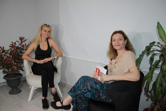 TUĞBA ÖZAY BEN AMERİKA’DA DOĞSAYDIM