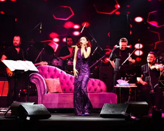 KIBRIS’A YILDIZ DAMGASI