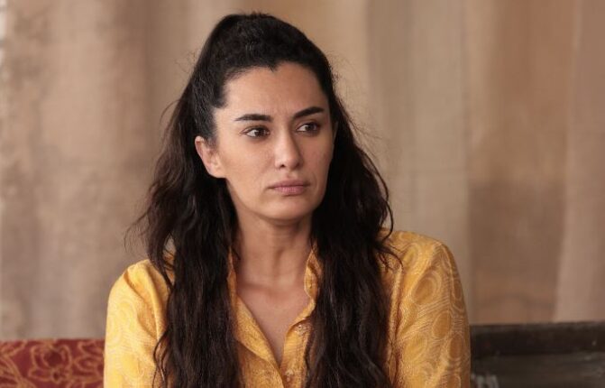 HANDE DOĞANDEMİR, 16 NİSAN’DA gather-in’DEKİ MEKÂNI “YALNIZLAR RIHTIMI”NDA SEVENLERİYLE BULUŞUYOR!