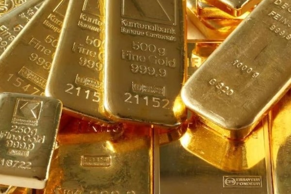 Altın ve gümüş ABD faiz indiriminin ivmesiyle haftalık kazanca yöneldi