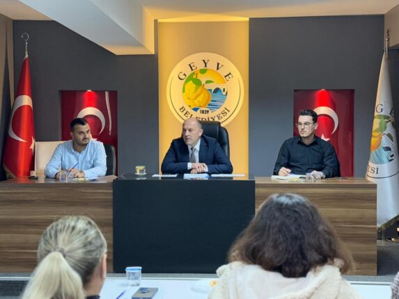 GEYVE BELEDİYESİ’NDE KURUMSALLAŞMA TOPLANTILARI BAŞLADI