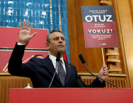 Özel’den dikkat çeken iddia: İktidar Öcalan için bir günde izin çıkaracak