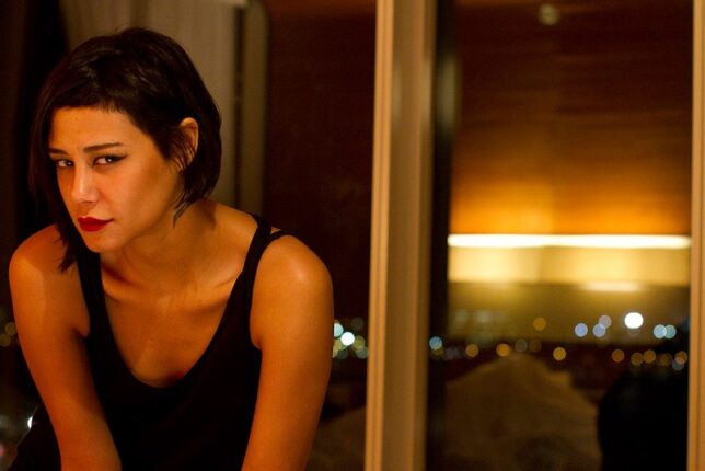 İREM CANDAR’DAN YENİ TEKLİ: “RÜZGAR”