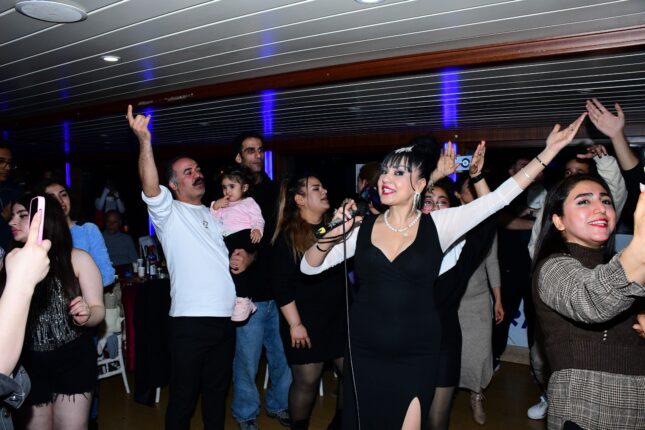 ŞAHSENEM İSTANBUL BOĞAZI’NDA İRAN ( ARESH) AREŞ GEMİSİNDE