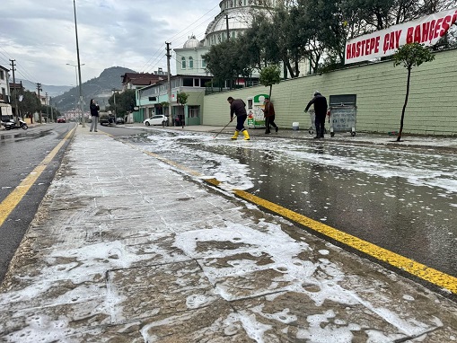 GEYVE FOŞUR FOŞUR YIKANIYOR