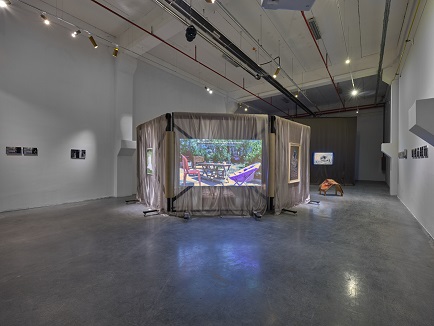 Nancy Atakan’ın Kişisel Sergisi “Beni Yok Etme” Can Küçük Küratörlüğünde İMALAT-HANE’de Açıldı