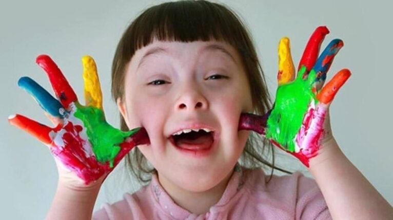 Unutmayalım ki farkındalık, sevgiyle başlar!