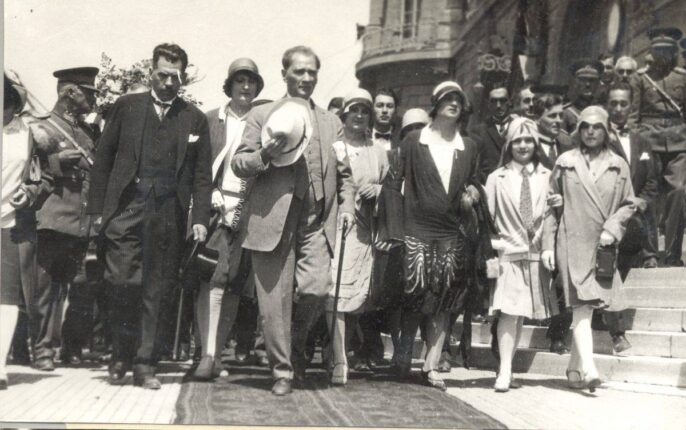 HUKUK DEVLETİNİN VE LAİK CUMHURİYETİN VAZGEÇİLMEZİ OLAN 3 MART DEVRİM YASALARI…