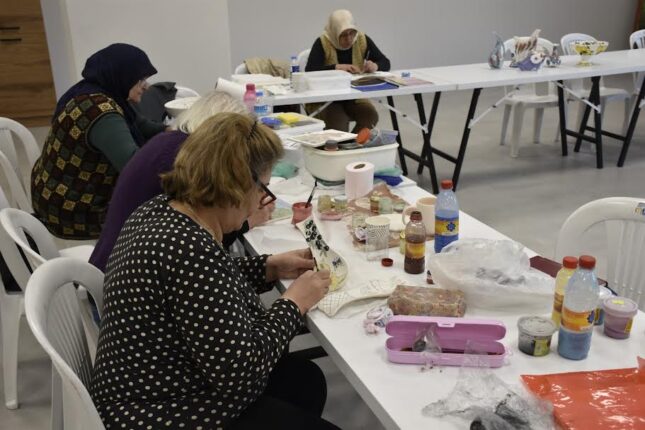 “Karacabey Belediyesi’nden sanata destek”