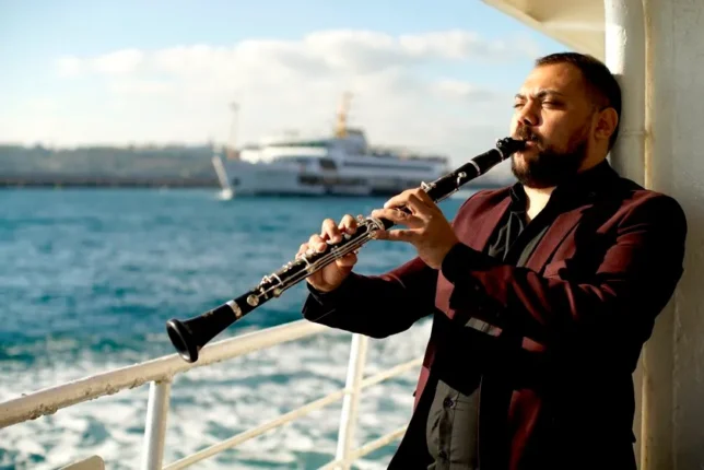 Klarnet virtüözü RAMAZAN SESLER, Paris’in ardından 24 Nisan Bursa’da