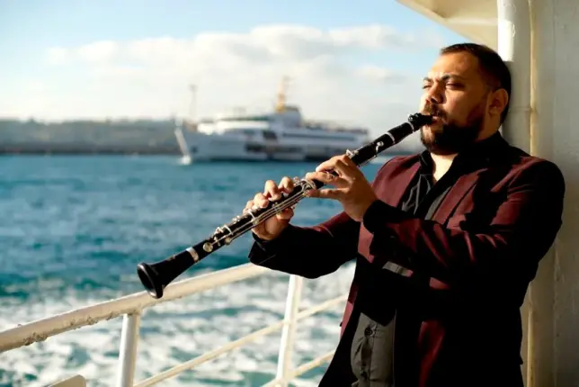 Klarnet virtüözü RAMAZAN SESLER, Paris’in ardından 24 Nisan Bursa’da