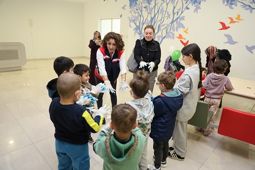 Büyükşehir’den onkoloji hastalarına moral