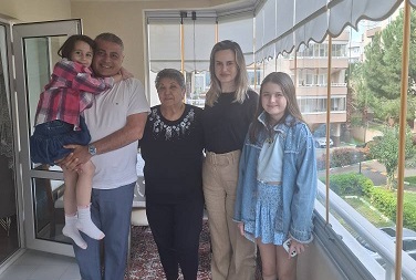 Güler Buğday yazdı; BAYRAMA ANLAM KATAN FARKLI ÇİZGİDEKİ DOSTLARIM OLDU.