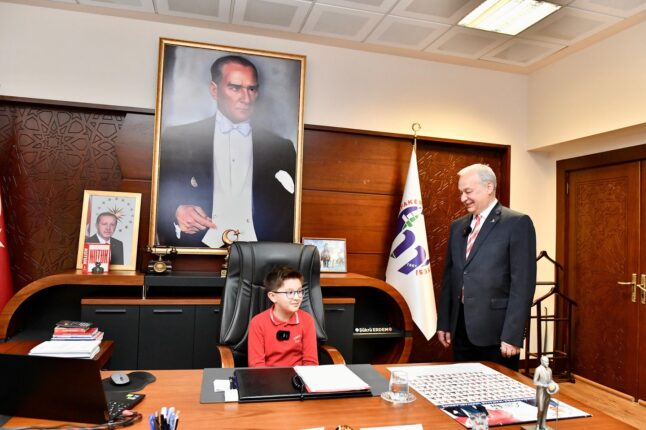 Mustafakemalpaşa’da 23 Nisan Coşkusu Gün Boyu Sürdü