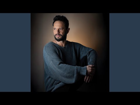 Özgün, Badem’in Sevilen Şarkısı “Sen Ağlama”yı Yeniden Yorumladı!