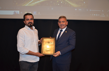 İSA ARIKAN’A LEZZETTEKİ İSTİKRARI VE EMEĞİNDEN DOLAYI ÖDÜL