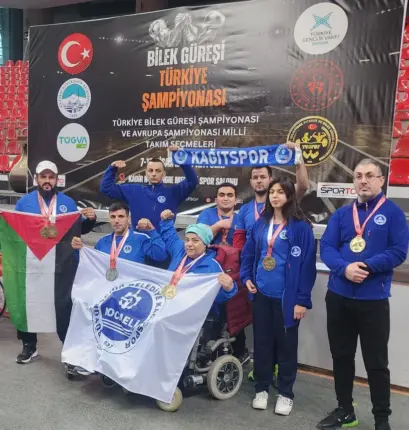 Türk bayrağını göklere çıkarmak için artık gün sayıyorum