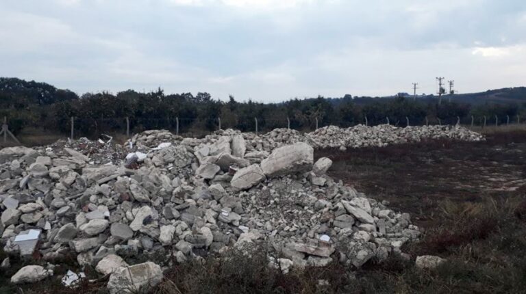 İnşaat Artığına 30 Bin Lira Ceza! Molozu Kim Döktü?