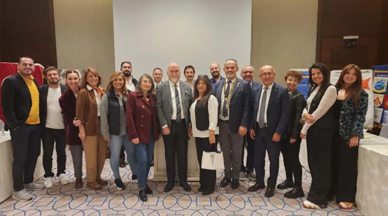 Prof. Dr. Ziya Burhanettin Güvenç, Samsun Rotary Kulübü’nde Kalkınma ve Refahı Anlattı