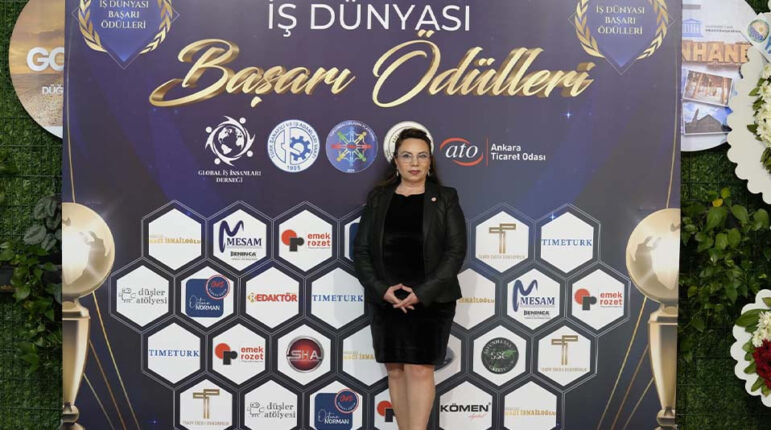 Sabiha Karaosman, “İş Dünyası Başarı Ödülleri” Töreninde İlgi Odağı Oldu